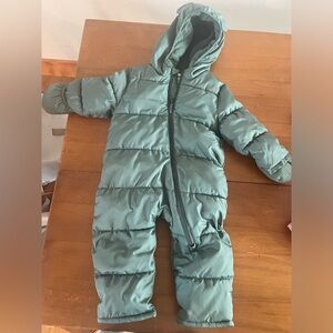 Old navy puffer snowsuit 18-24mo